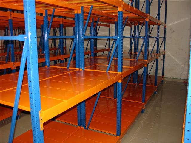 Rayonnage A Tablettes 012